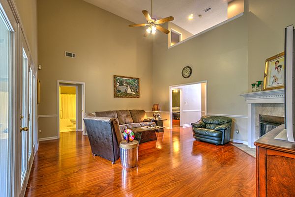 Fab Great Rm w/Neutral Paint