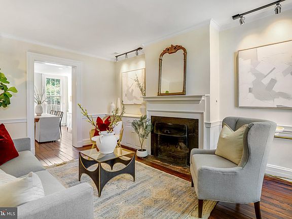 4th image of 514 Queen St