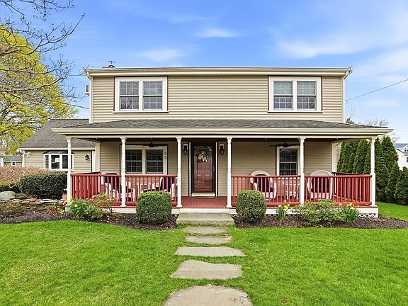 2nd image of 33 Julia Rd
