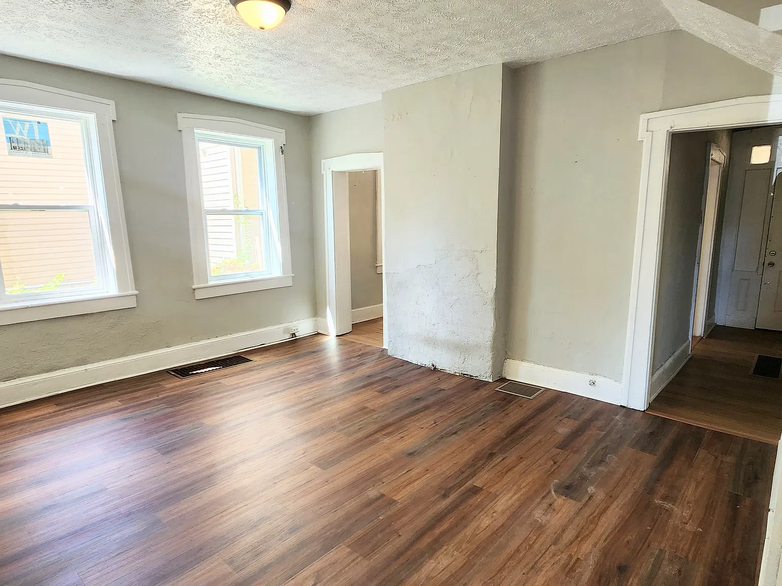 4 bed, 1716 sqft, $1,350 — Photo 2