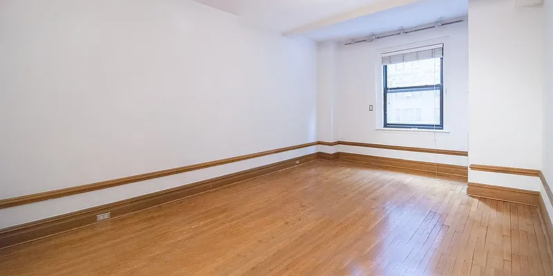 Rented by WAM Partners - William Moses Co. | media 21