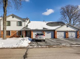 4121 N Mallard Dr #19177, Arlington Heights, IL 60004