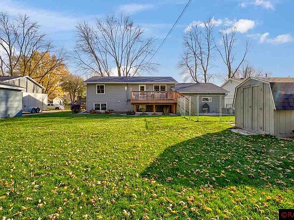 3rd image of 208 Ann Dr