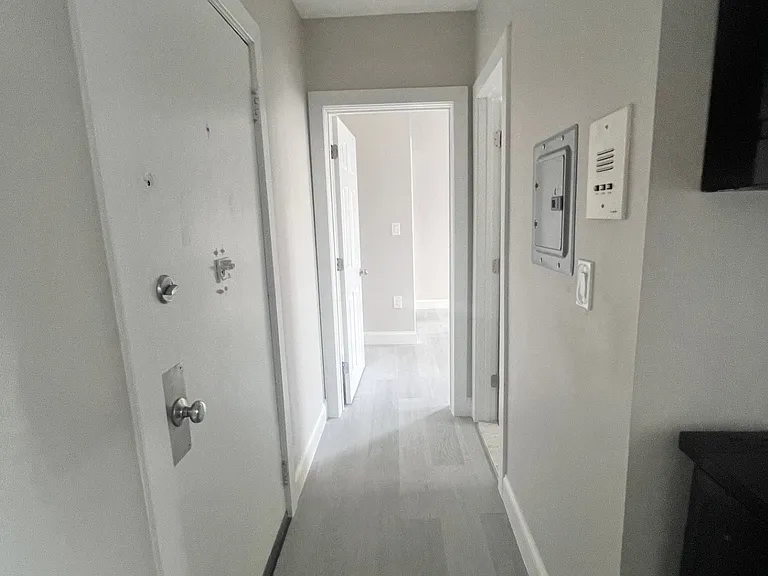 55 Burbank St #17 — Photo 5