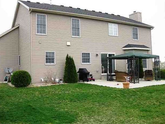 3rd image of 2817 Degarmo Dr