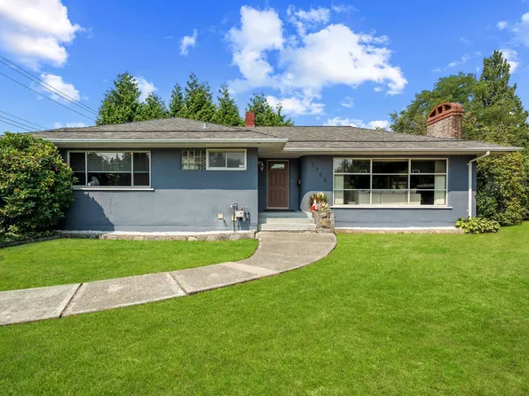 3455 Highland Blvd, North Vancouver, BC V7R 2Y3