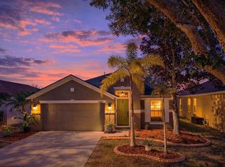 6808 Cambridge Park Dr, Apollo Beach, FL 33572