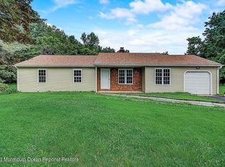 914 Monmouth Rd, Cream Ridge, NJ 08514