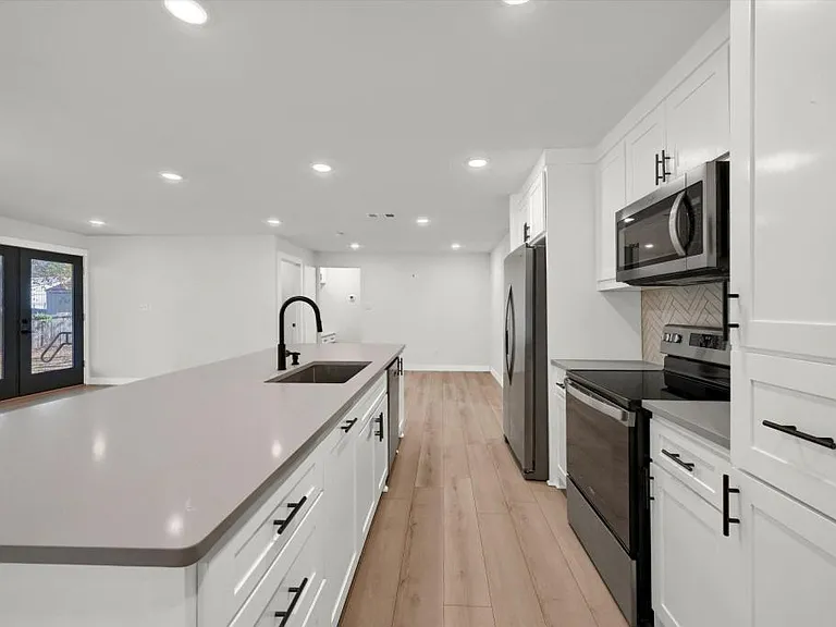 600 N Jordan St — Photo 5