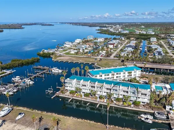 8222 Harborside Cir, Englewood, FL 34224