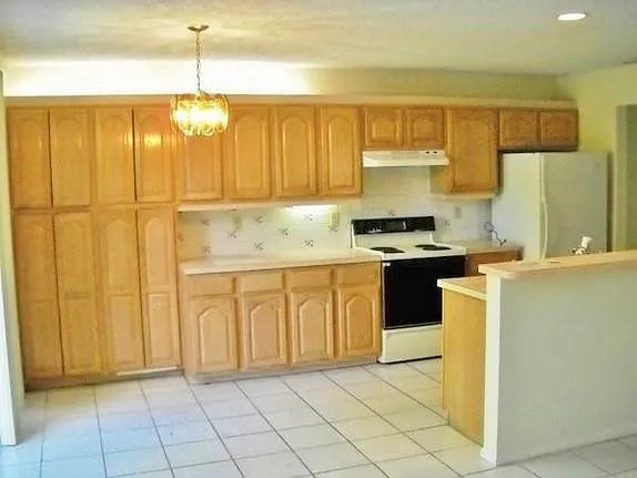 1741 NW 104th Ave — Photo 5