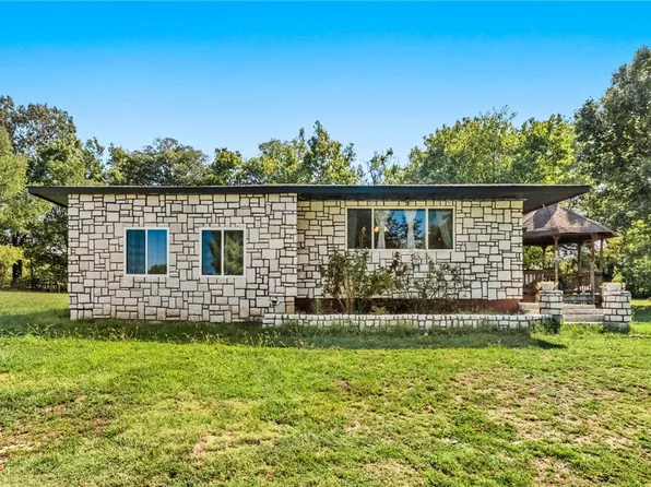 16478 Hale Mountain Rd, Morrow, AR 72749