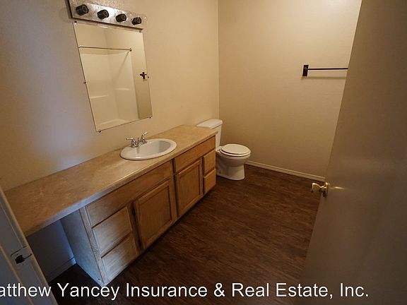 4th image of 418 S 12th St APT E