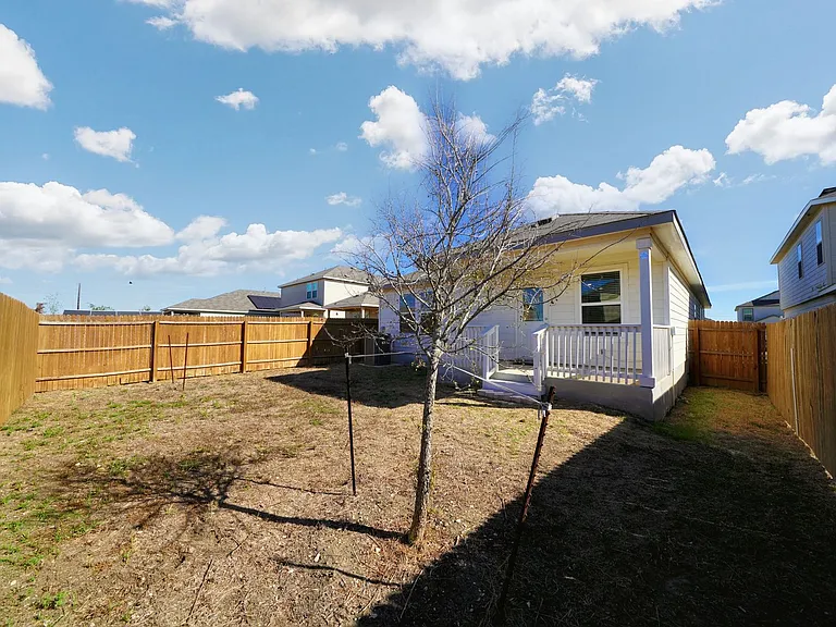 815 Retama Pass — Photo 40