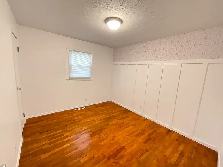 1211 E Rosebrier St — Photo 6