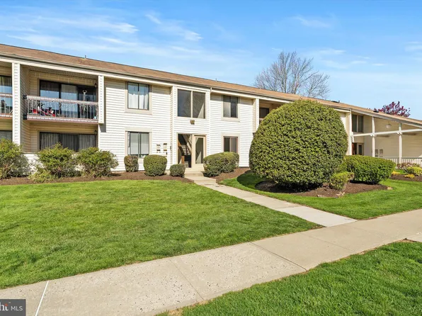 Avon Dr #9, Hightstown, NJ 08520