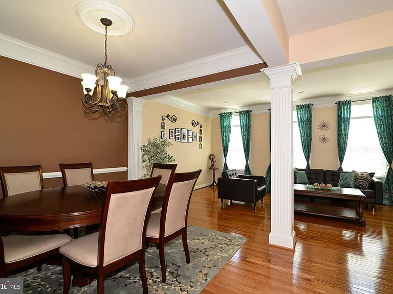 21253 Park Grove Ter — Photo 10