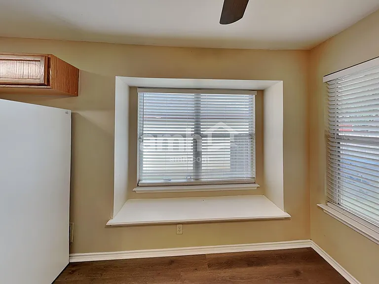 15243 Kamary Ln — Photo 4