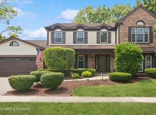 883 Interlaken Dr, Lake Zurich, IL