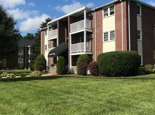 19 Independence Dr, Methuen, MA 01844