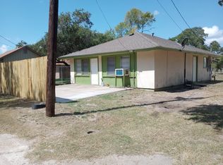 137 S Lamont St, Aransas Pass, TX 78336