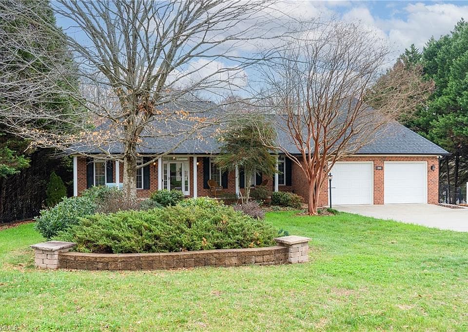 1st image of 299 Ridge Dr