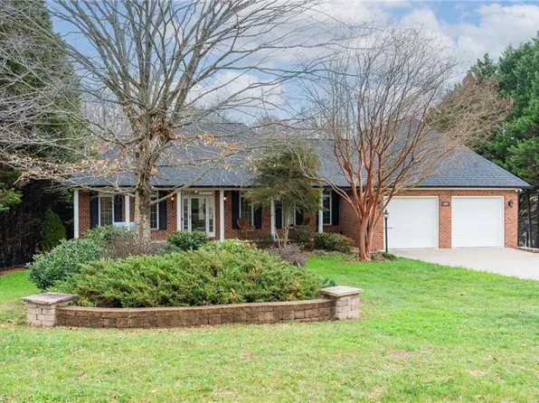 299 Ridge Dr, Lexington, NC 27295
