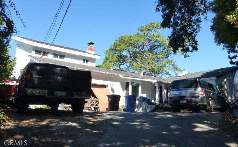 1st image of 959 Janet Ln