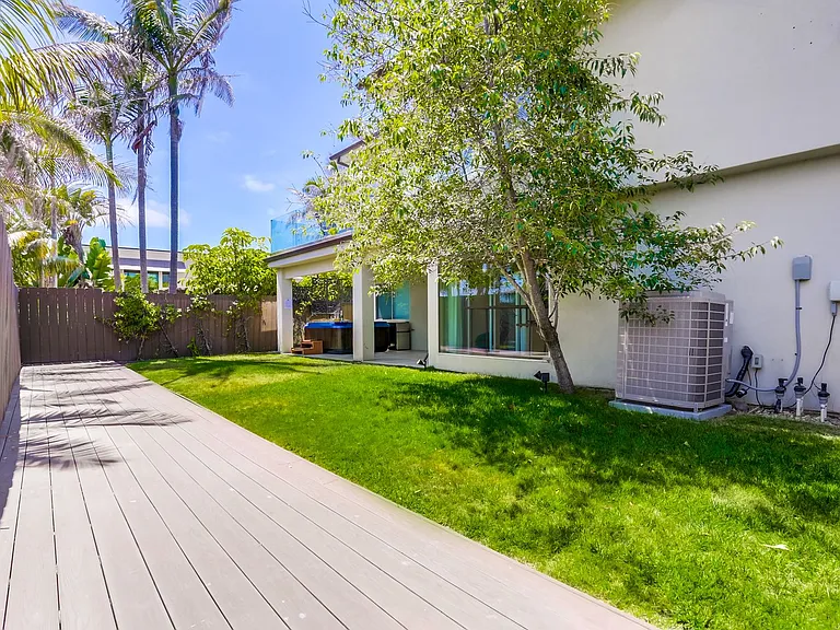 309 Colima Ct — Photo 43