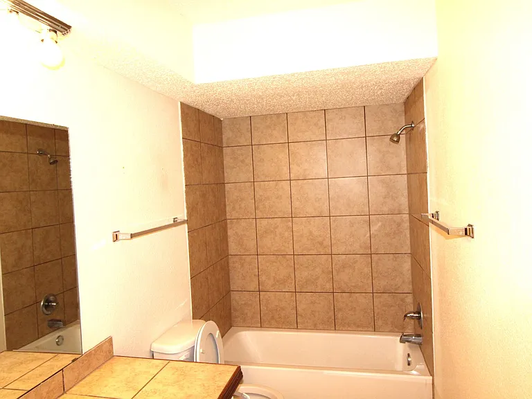 336 Chalmette Dr — Photo 14