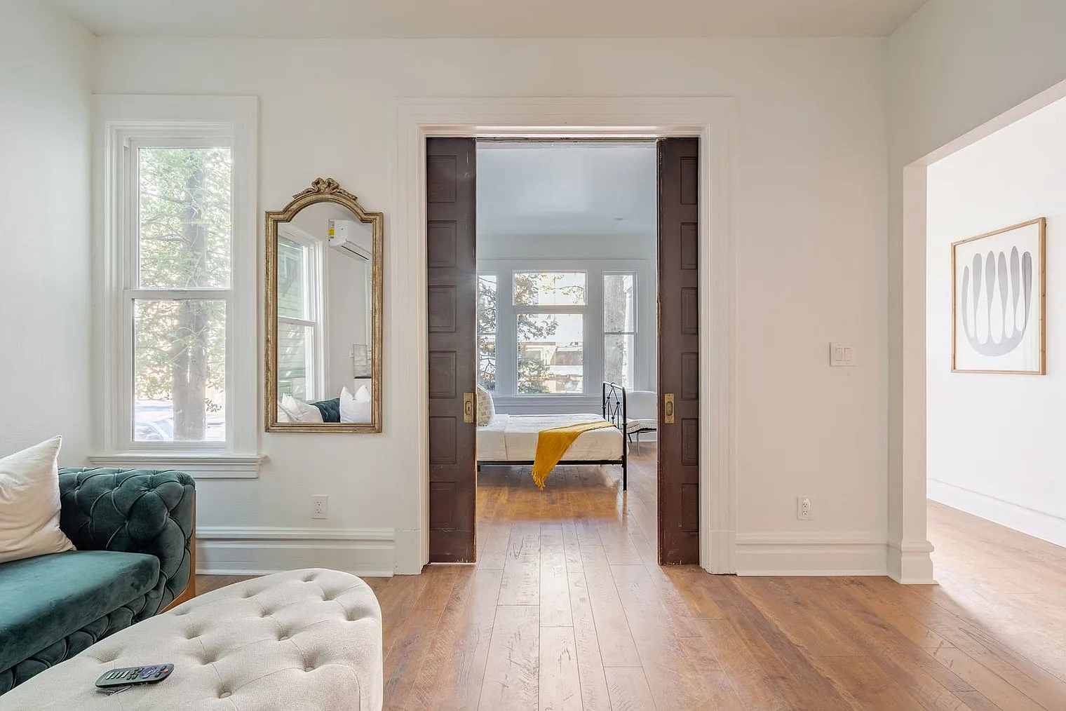 1 bed, 1.0 bath, 592 sqft, $2,804 — Photo 2