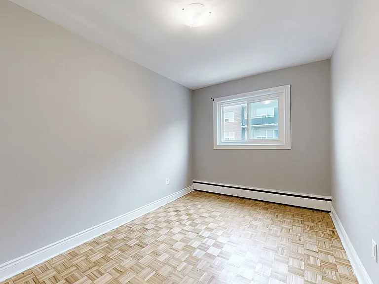 296 Grenfell St — Photo 20