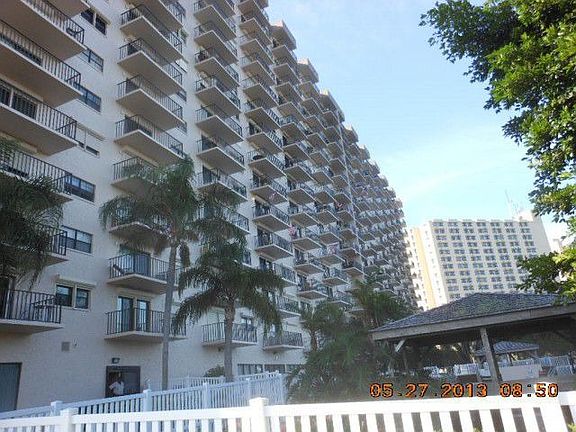3rd image of 7050 Sunset Dr S APT 1615