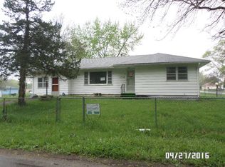 1725 Linden Ave, Waterloo, IA 50703