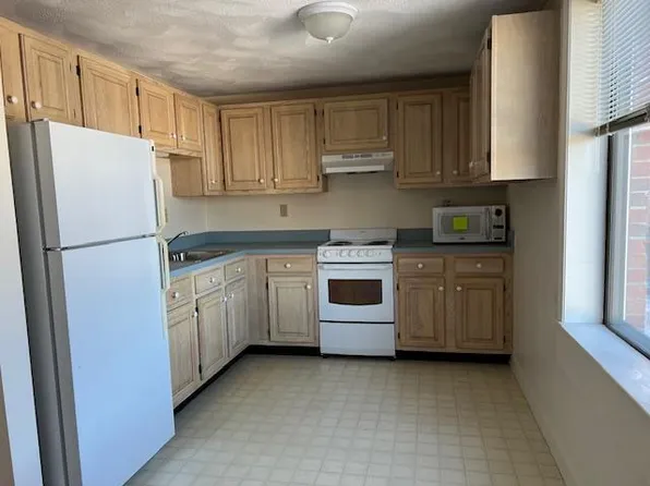 38R Enon St #203, Beverly, MA 01915