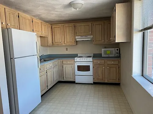 38R Enon St #203 Photo 1