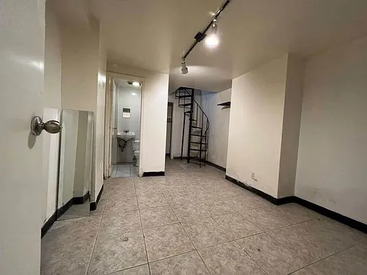 Rented by Samuels Property Group LLC | media 8