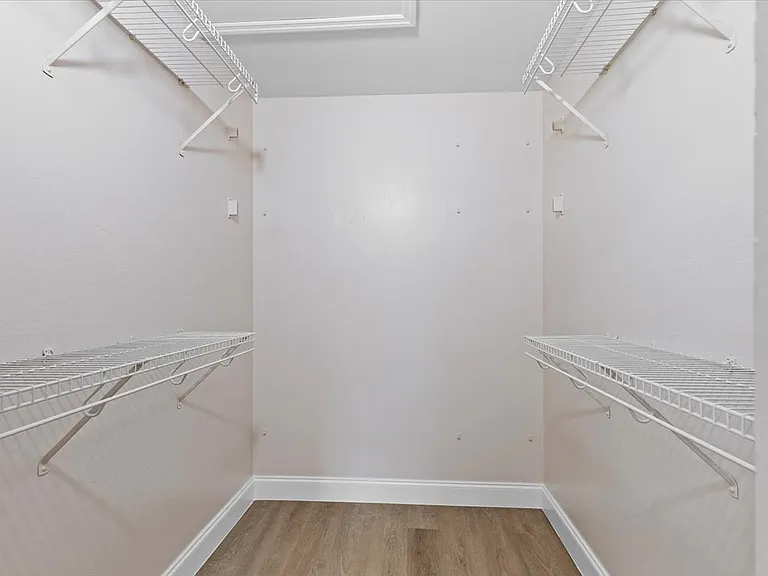 3358 Sabal Springs Blvd — Photo 16