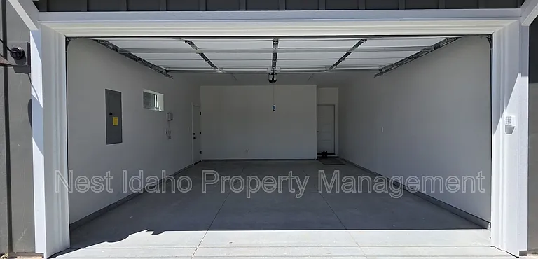1939 N Danish Ln — Photo 17