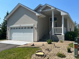 18546 Xavier Cir NW, Elk River, MN 55330