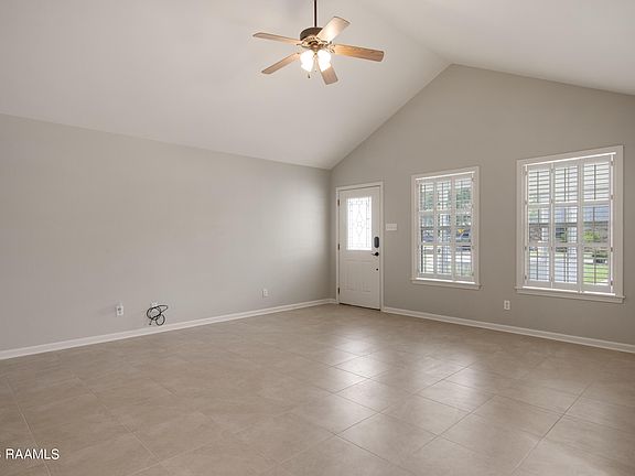 5th image of 209 Langley Dr