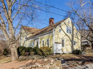 77 Liberty St, Clinton, CT 06413