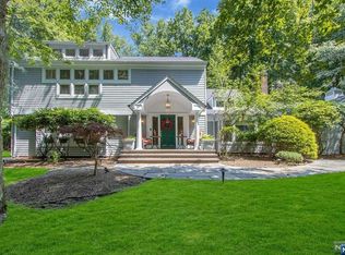 52 Cheryll Ln, Old Tappan, NJ 07675