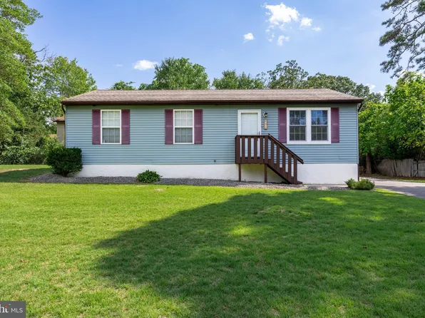 19 4th St, Franklinville, NJ 08322