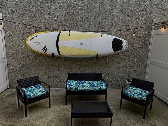 4th image of 440 Park Ave APT R