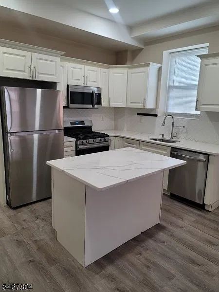 2 bed, 2.0 bath, $2,100 — Photo 4