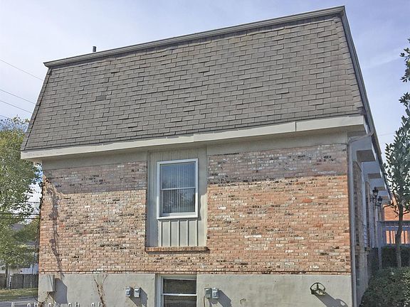 3rd image of 310 Edgewood Dr