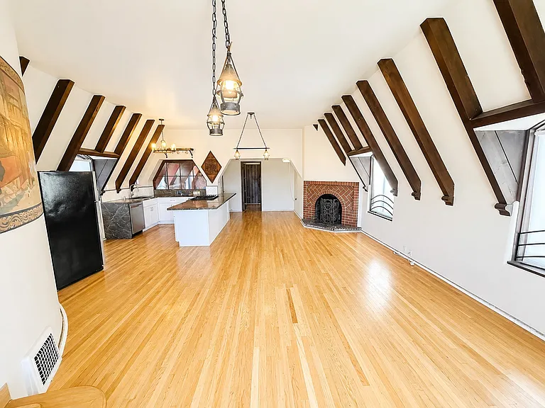 4215 E Livingston Dr #1 — Photo 3