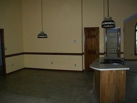 5th image of 20204 Sunnyside Dr