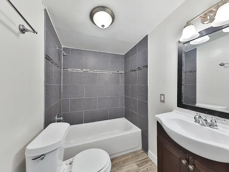 827 W Rosewood Ave #5 — Photo 10